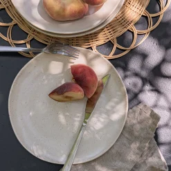 Assiette à dessert mouchetée en porcelaine D22cm - blanc dune