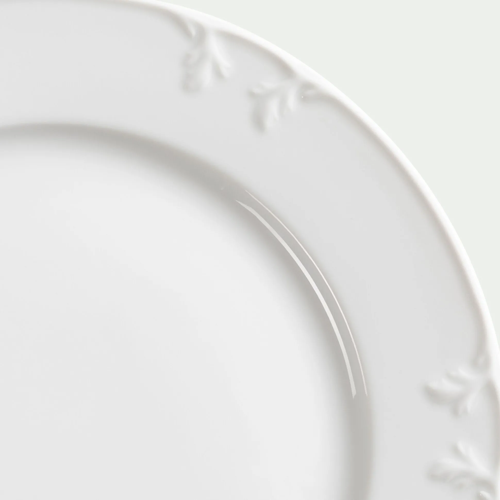 Assiette plate en porcelaine D28cm - blanc
