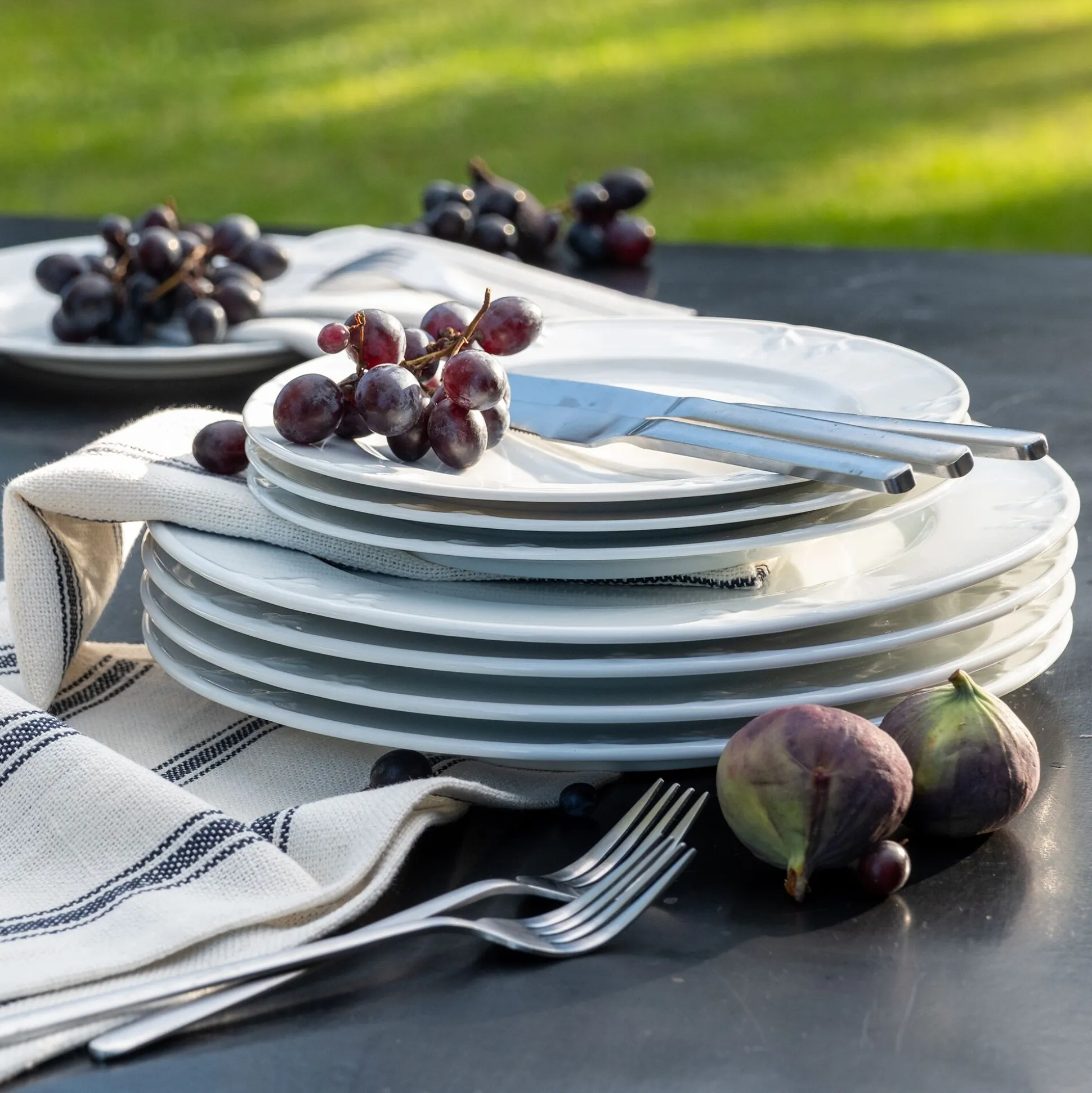 Assiette plate en porcelaine D28cm - blanc