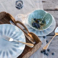 Assiette plate ondulée en grès D26,5cm - bleu