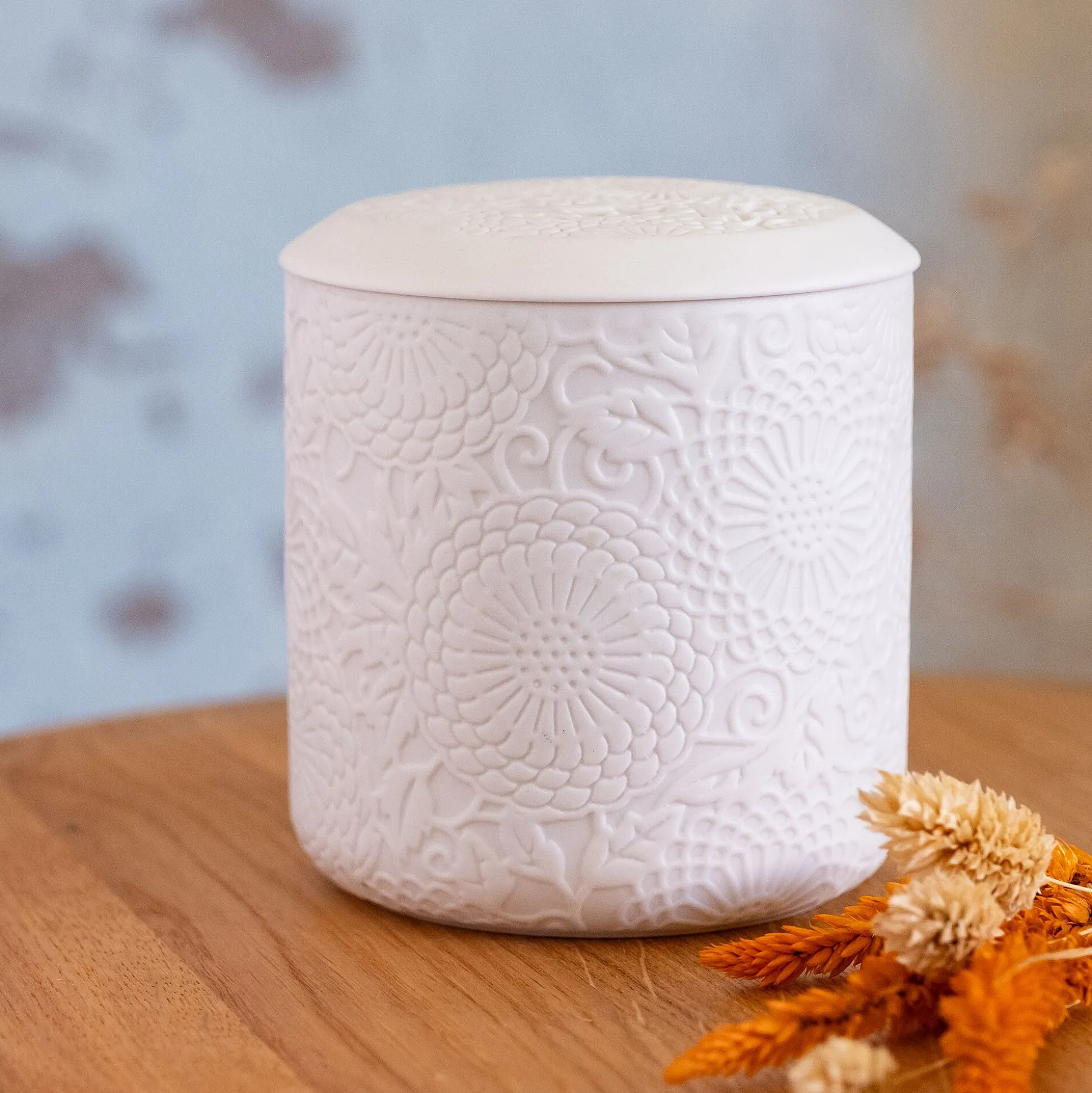 Boîte déco gravure florale en grès - blanc D10xH11cm