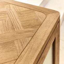 Buffet bas en teck recyclé et portes vitrées - bois clair