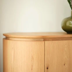 Buffet bas ovale en bois et piètement en chêne masif - bois clair