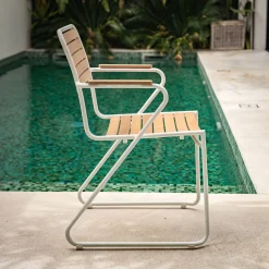 Chaise de jardin avec accoudoirs en aluminium et eucalyptus - blanc