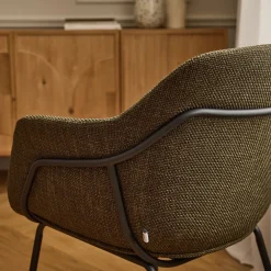 Chaise de repas avec accoudoirs en tissu - vert cèdre