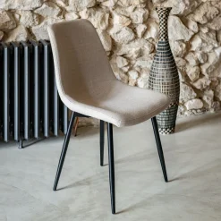 Chaise en tissu bouclettes et en métal - beige