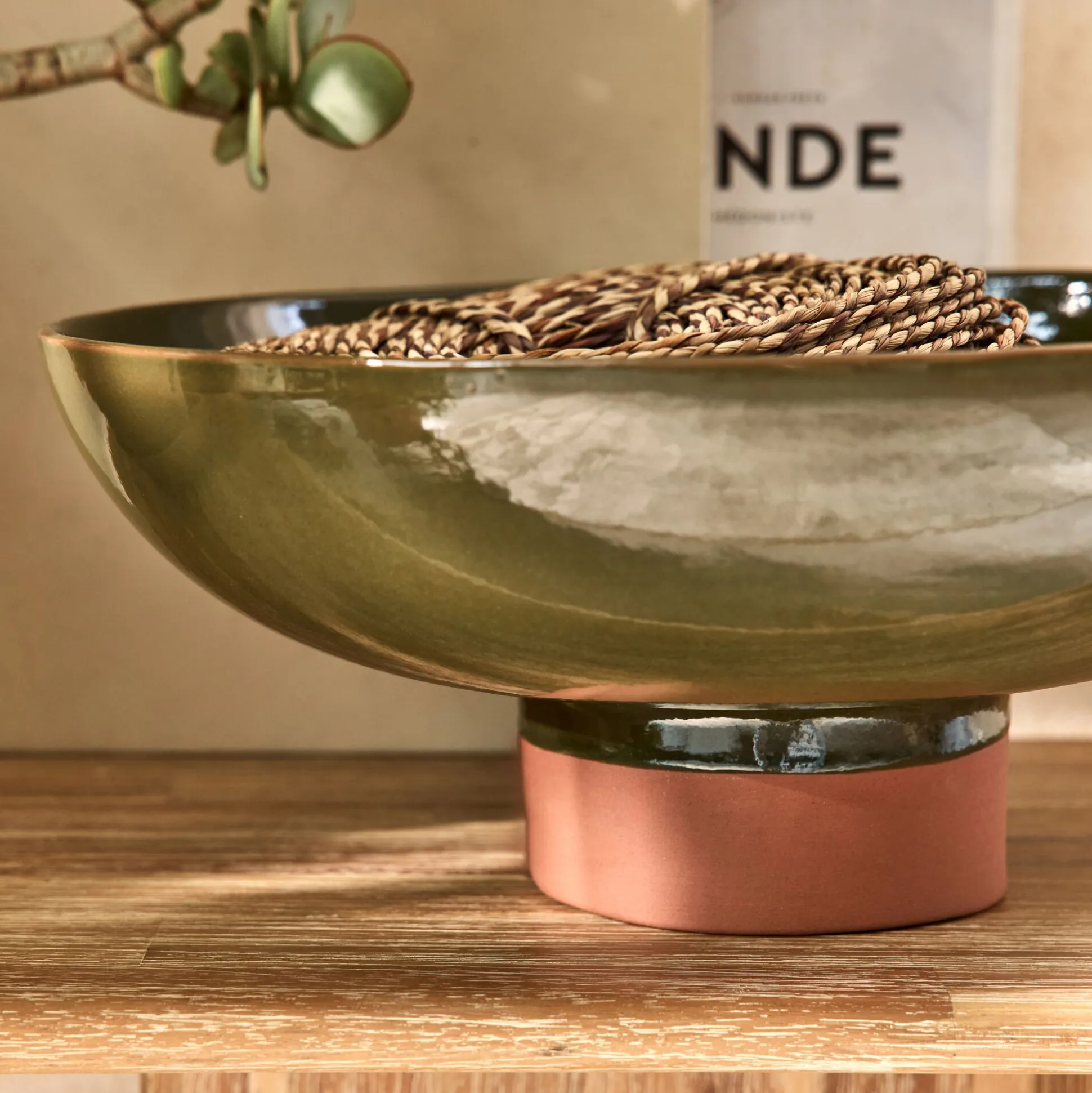 Coupe décorative bicolore en terre cuite H15,5cm - vert