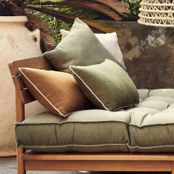 Coussin avec passepoil en lin et coton 30x50cm - vert tamegroute