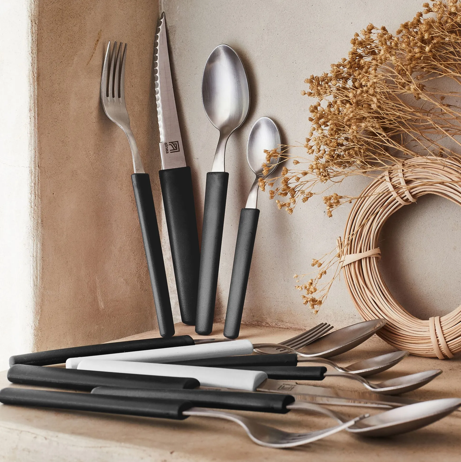 Cuillère à soupe en matière végétale 100% recyclable - noir