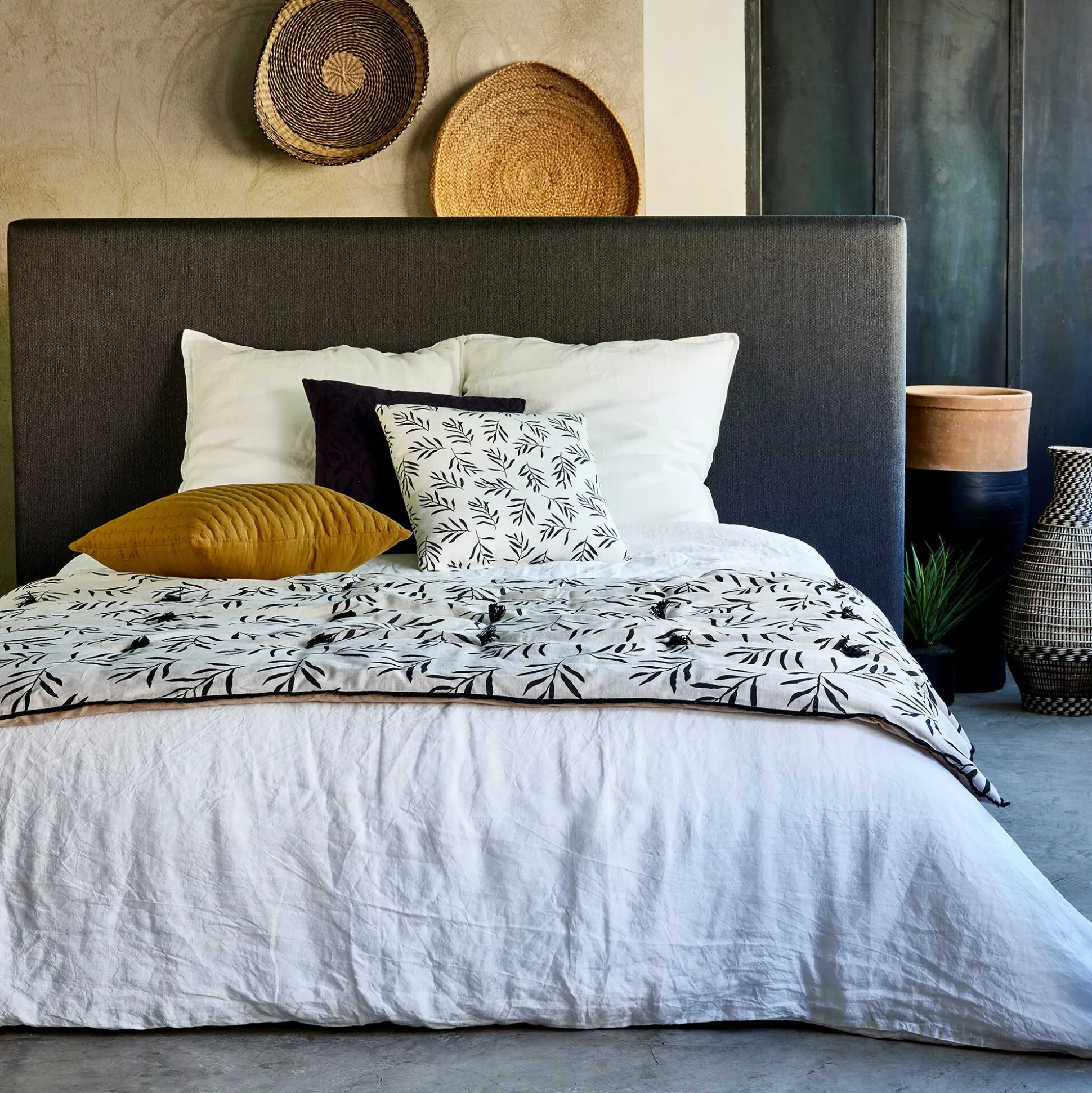 Édredon en lin et coton 100x180cm motif Aloyse - blanc et noir