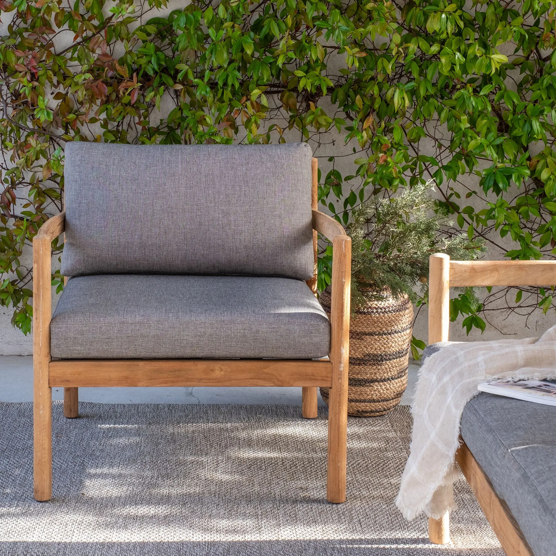 Fauteuil de jardin en teck recyclé - gris