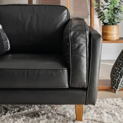 Fauteuil en cuir de vachette noir