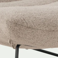 Fauteuil incurvé en tissu et métal - beige