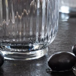 Gobelet strié en verre sodo-calcique 33cl - transparent