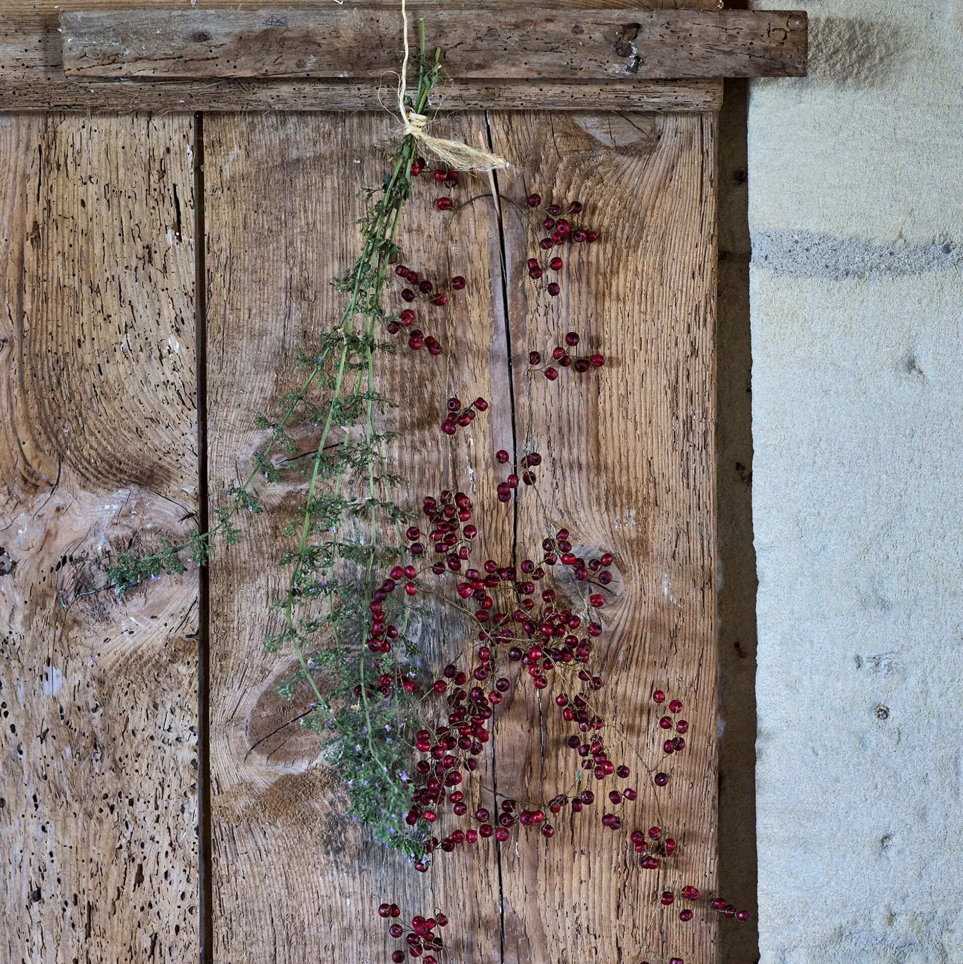 Guirlande de Noël imitation baies rouges 183cm