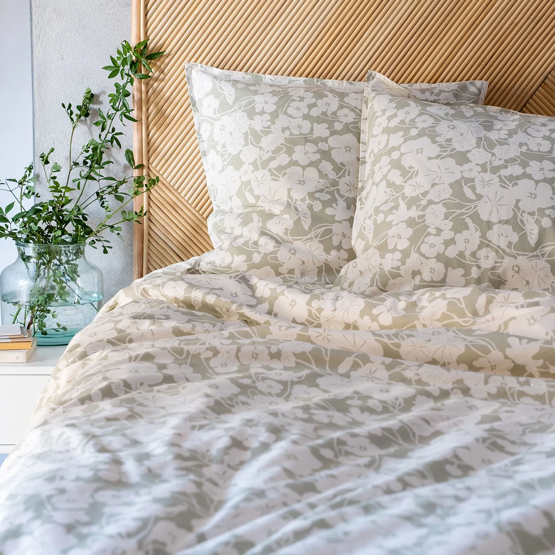 Housse de couette 240x220cm et 2 taies d'oreiller 63x63cm en coton motif floral - vert