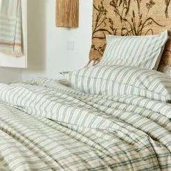 Housse de couette 240x220cm et 2 taies d'oreiller 63x63cm motif rayé en coton tissé teint lavé - bleu