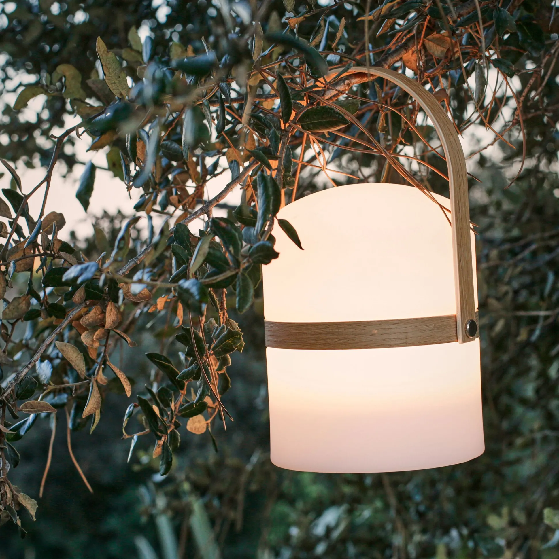 Lampe à poser extérieur nomade H26,50xD14,50cm - blanc