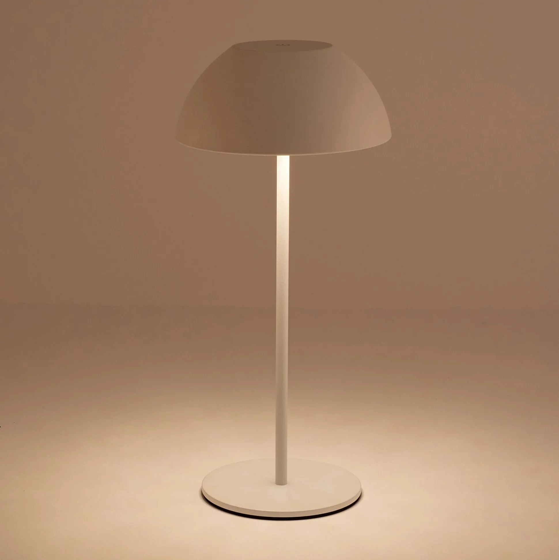 Lampe de table à poser nomade H28cm - blanc