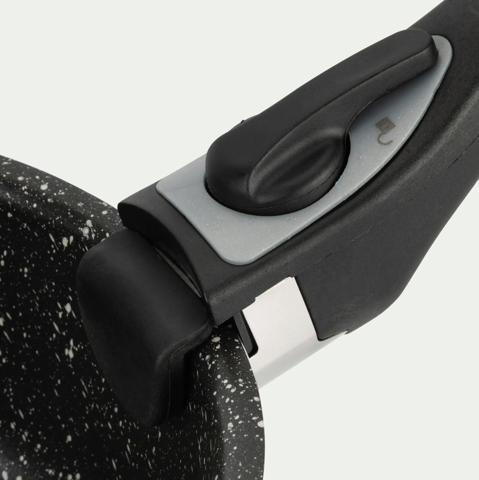 Lot de 3 casseroles en aluminium avec manche amovible (tous feux dont induction)