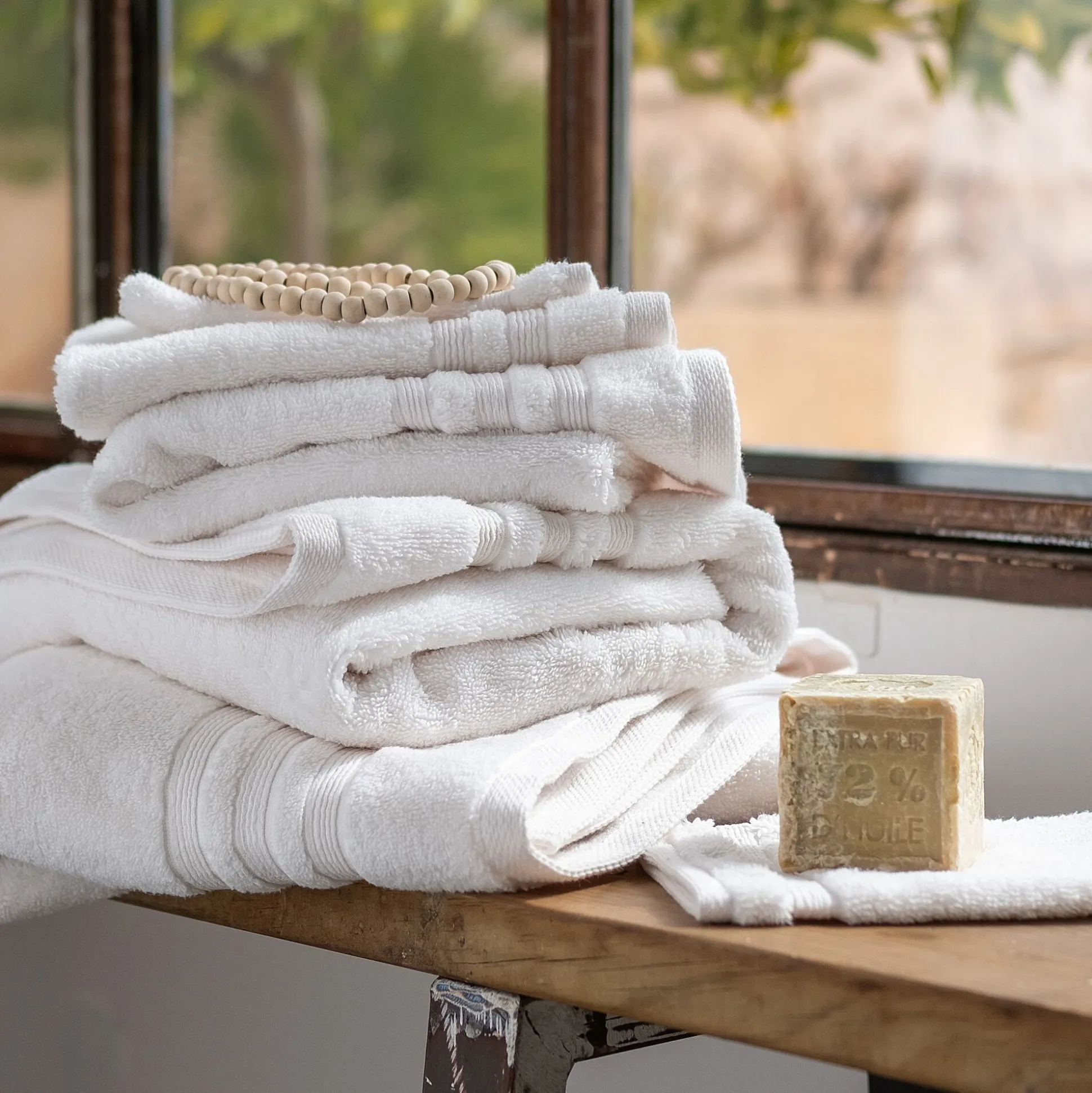 Lot de 2 serviettes invité bouclette en coton - blanc ventoux 30x50cm