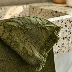 Lot de 2 serviettes invités en coton motif floral 30x50cm - vert mousse