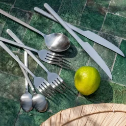 Ménagère 16 pièces en inox satiné