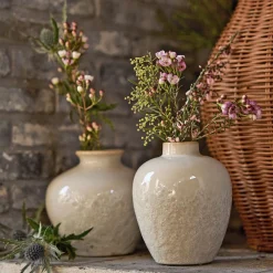 Petit vase en grès texturé H12,5 - blanc