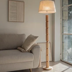 Pied de lampadaire en bois d'hévéa H152 cm - bois clair