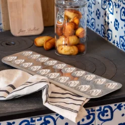 Plaque de cuisson pour 20 madeleines en fer - argenté
