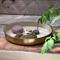 Plateau décoratif rond en fer émaillé - beige D29,5cm