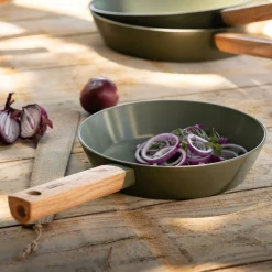 Poêle en aluminium D20cm - vert