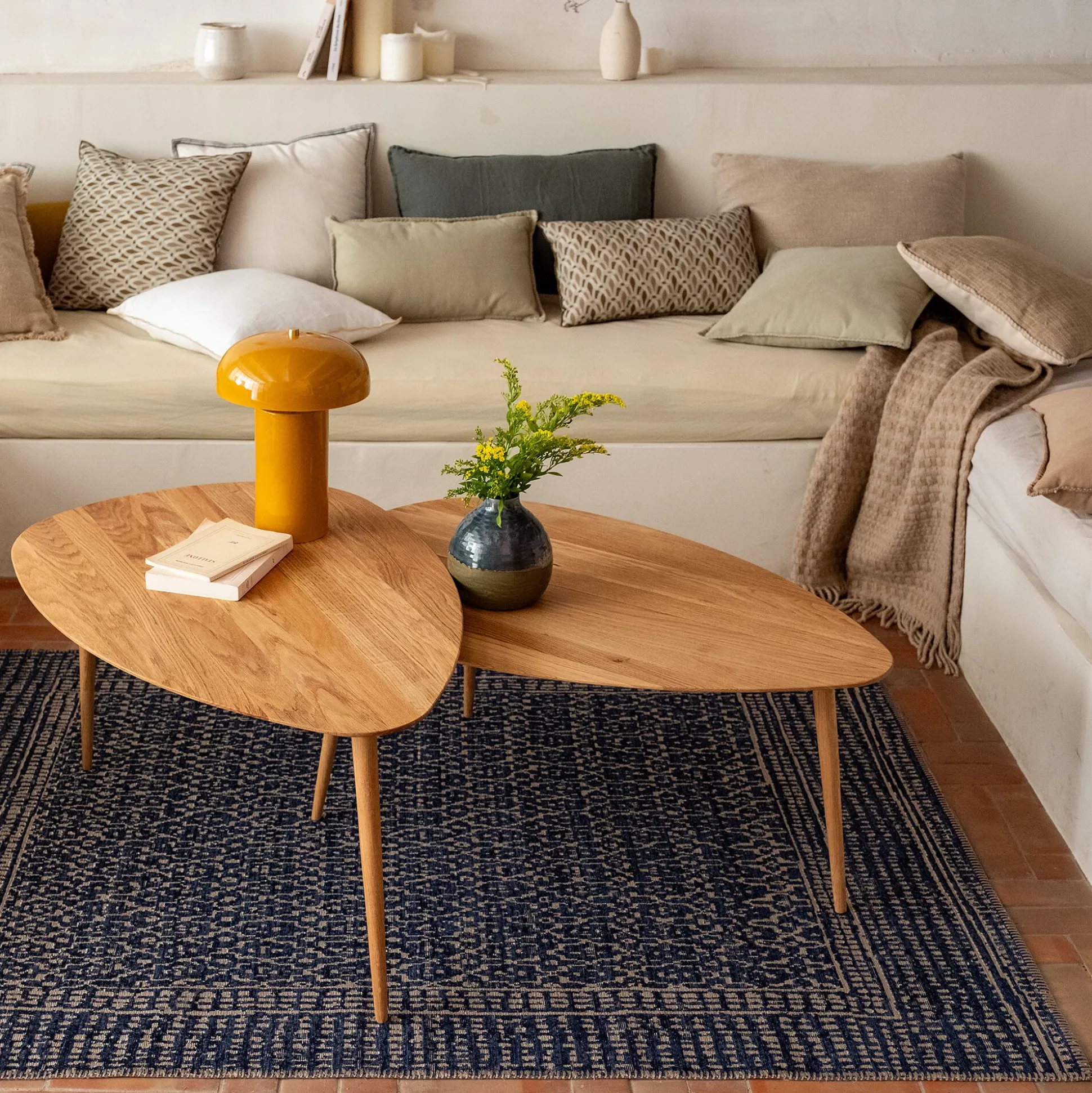 Set de 2 tables basses gigognes en chêne - bois clair