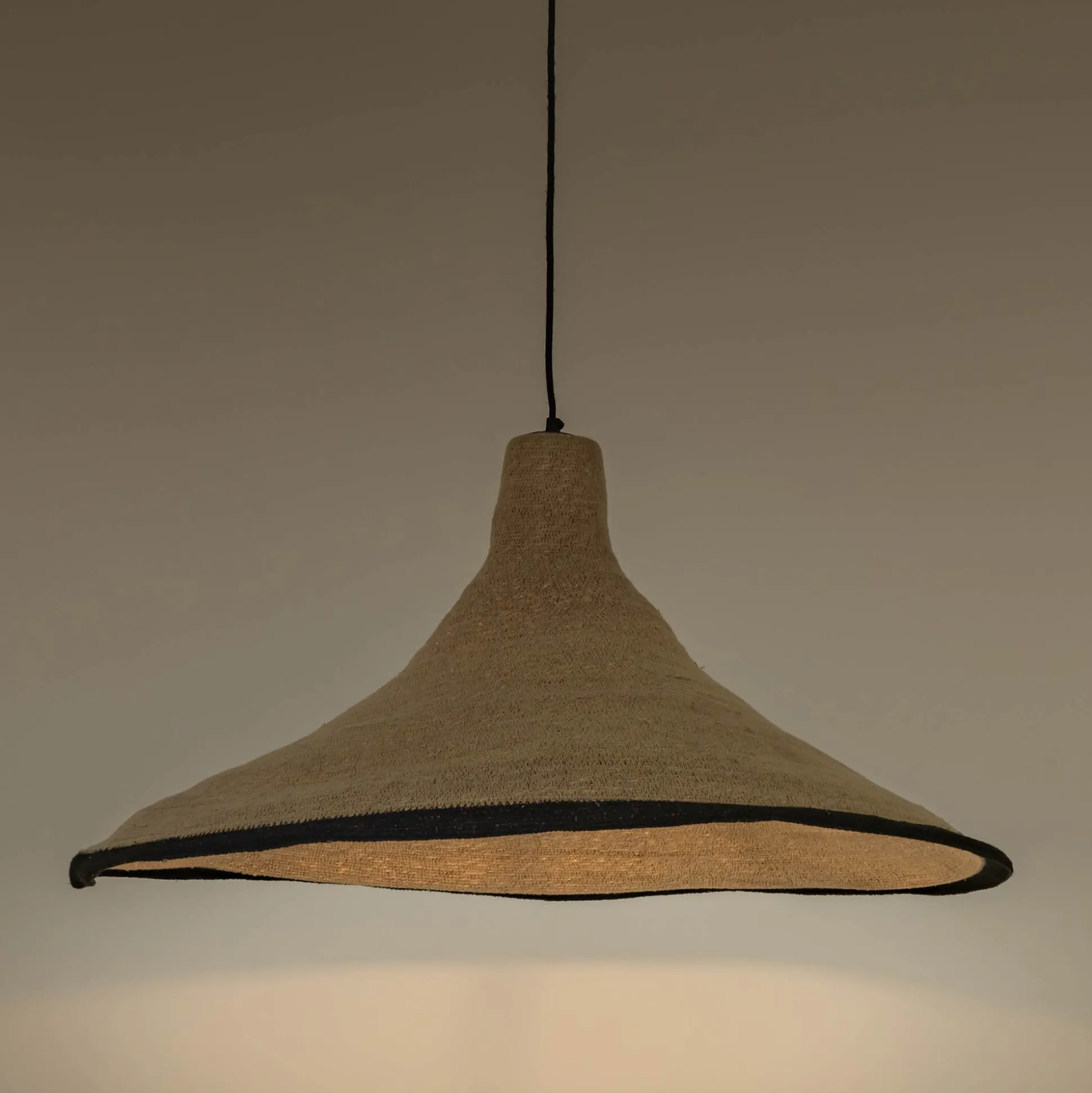 Suspension électrifiée en jonc de mer D91cm - naturel