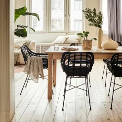 Table de repas extensible en bois - bois clair (8 à 12 places)