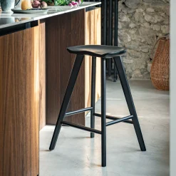 Tabouret haut en chêne massif H66cm - noir