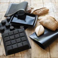 Tapis de cuisson boulangère en fibre de verre et silicone 29,5x42cm - noir