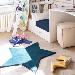 Tapis forme étoile bleu