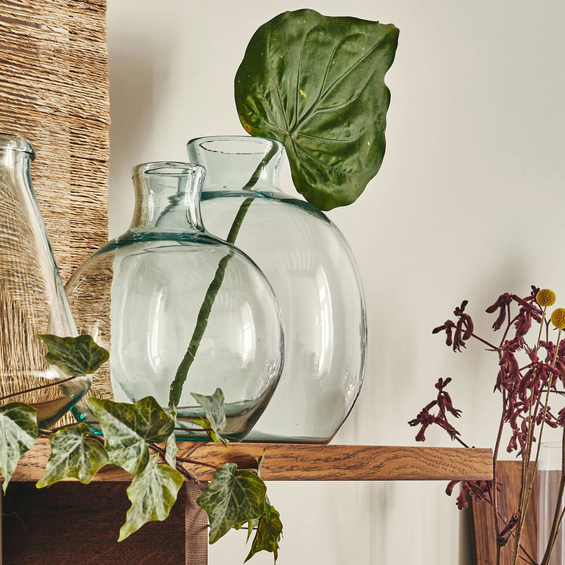 Vase boule en verre recyclé H24cm - transparent