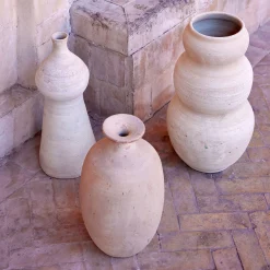 Vase contemporain en terre cuite H34cm - naturel